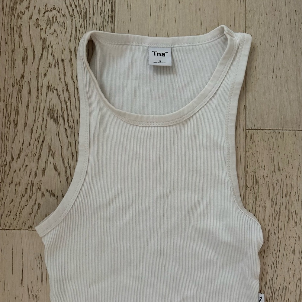 Tna Classic White Ribbed Top